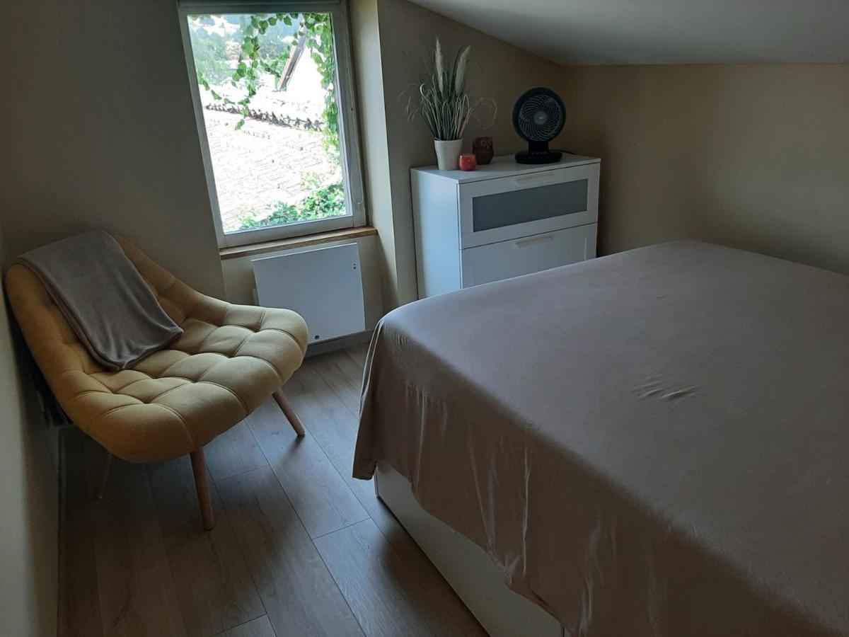 Logement Confortable Dans Residence Privee A Amplepuis 外观 照片