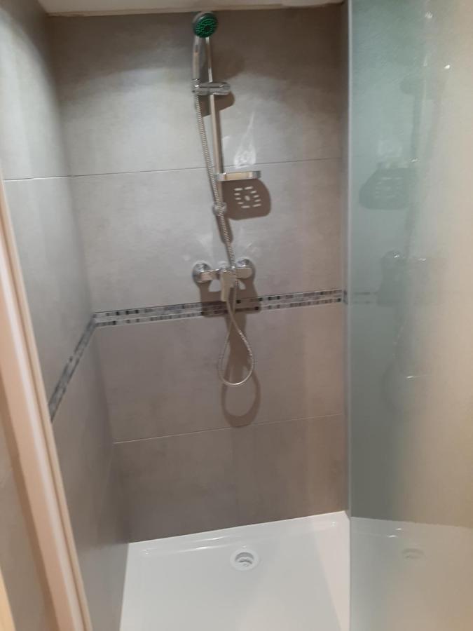 Logement Confortable Dans Residence Privee A Amplepuis 外观 照片